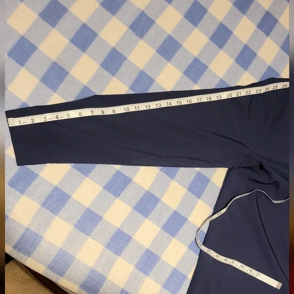 Men's Classic Navy Blue Button Down Dress Shirt with Plaid Accents . M/L - Picture 8 of 12